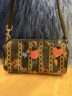 Dooney & Bourke Black Chain-Print Crossbody with Colorful Accents New no tag